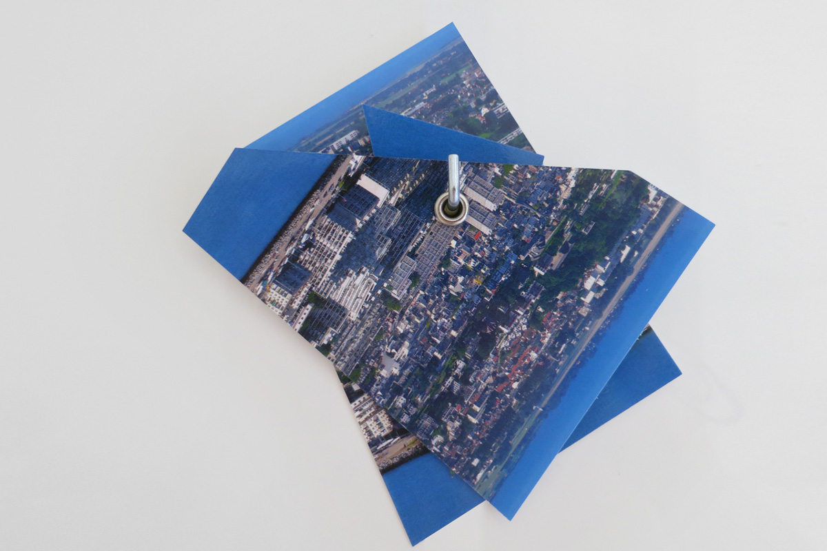 Elsa Werth, 'Le Havre, vue génerale’, 2016, carte postale, oeillets, accroche métallique, dimensions variables_4